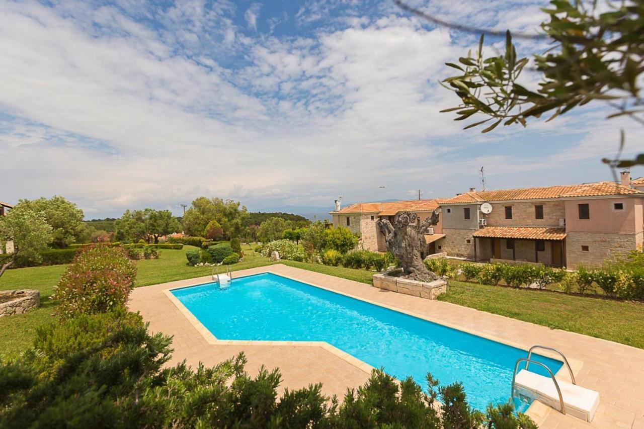 Rastoni Retreats #Feelslikehome Afytos Exterior photo